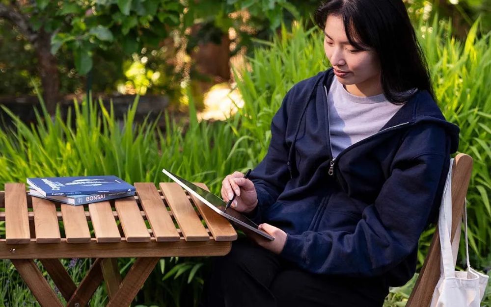 Wacom MovinkPad 11 creative experience